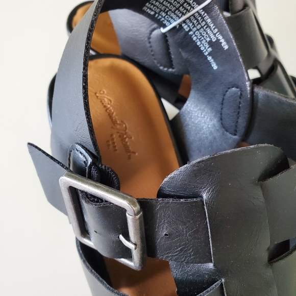 Women's Universal Thread Chunky Heel - Picture 2 of 2